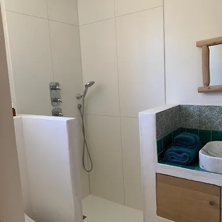 Вилла Climatisee Avec Piscine Centre *